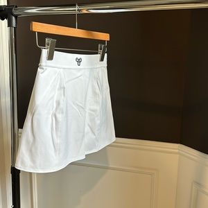 ARITZIA TENNIS SKIRT